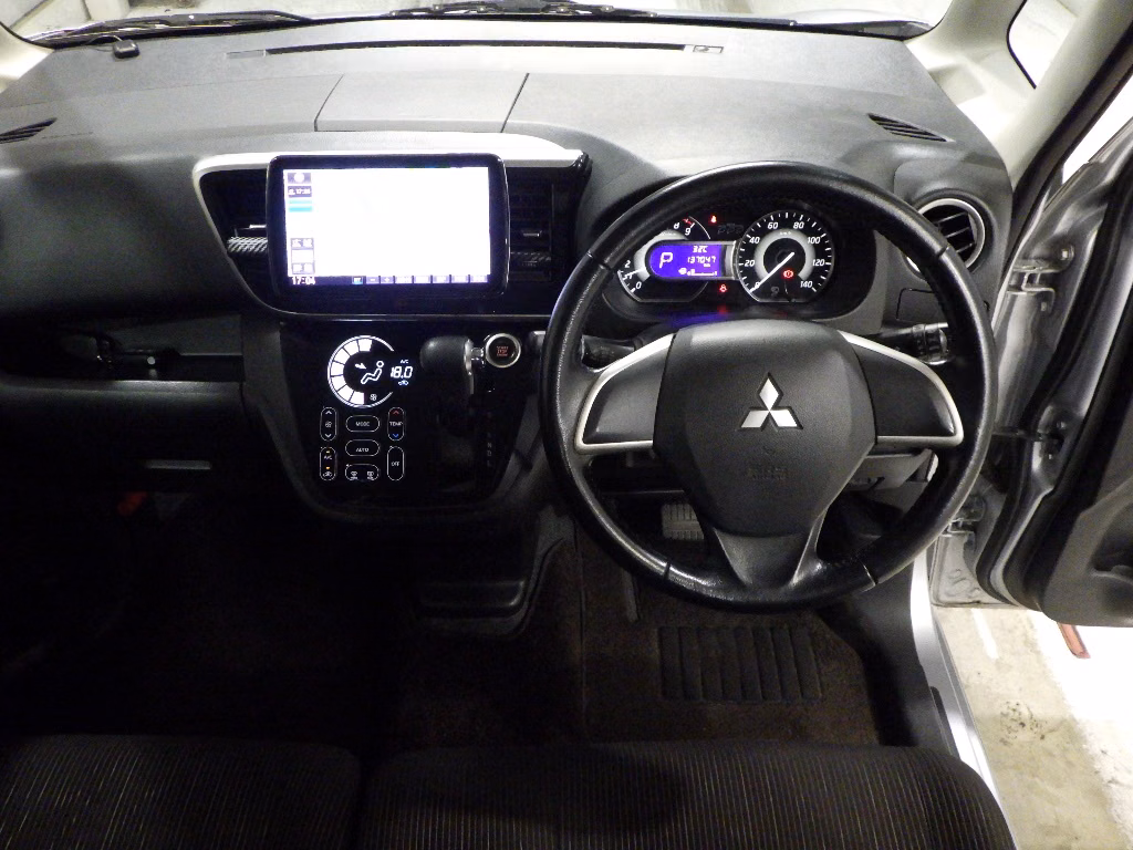 MITSUBISHI EK SPACE
