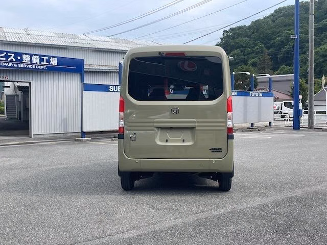 HONDA N-VAN