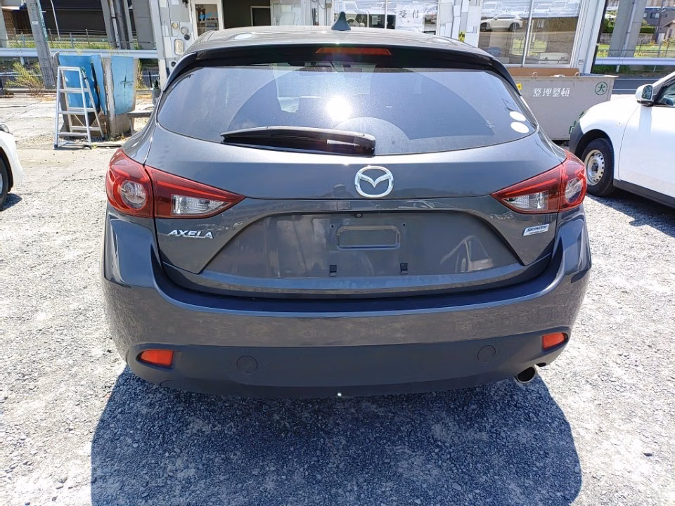 MAZDA AXELA