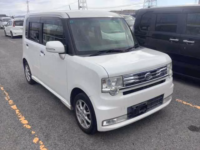 DAIHATSU MOVE CONTE