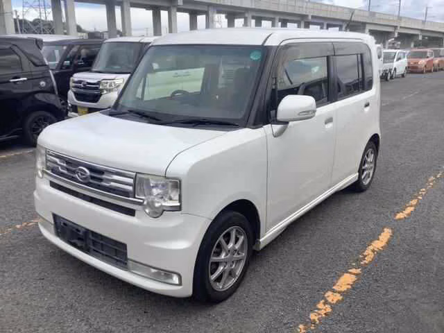 DAIHATSU MOVE CONTE
