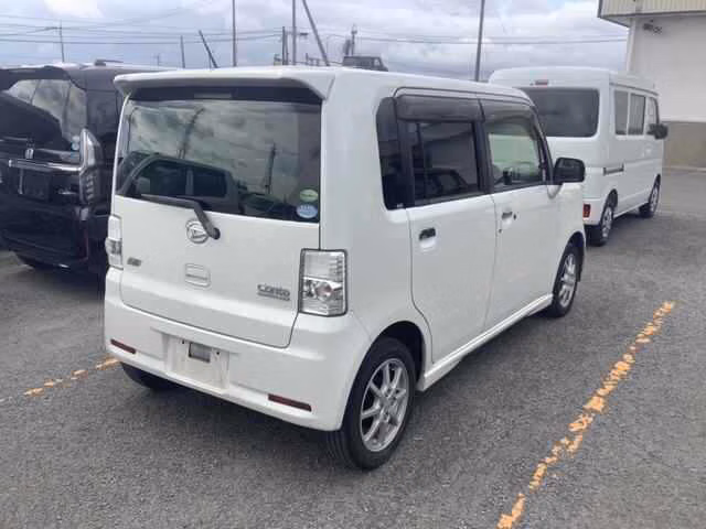 DAIHATSU MOVE CONTE