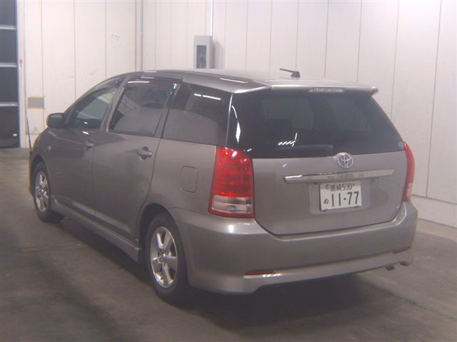 TOYOTA WISH