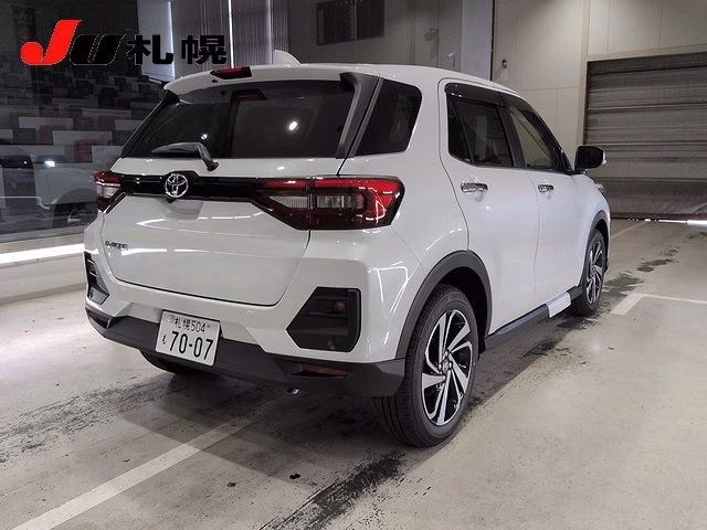 TOYOTA RAIZE