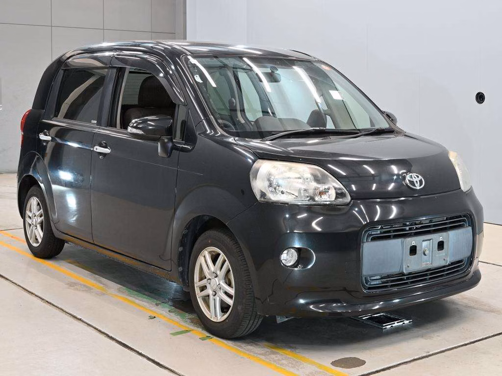 TOYOTA PORTE