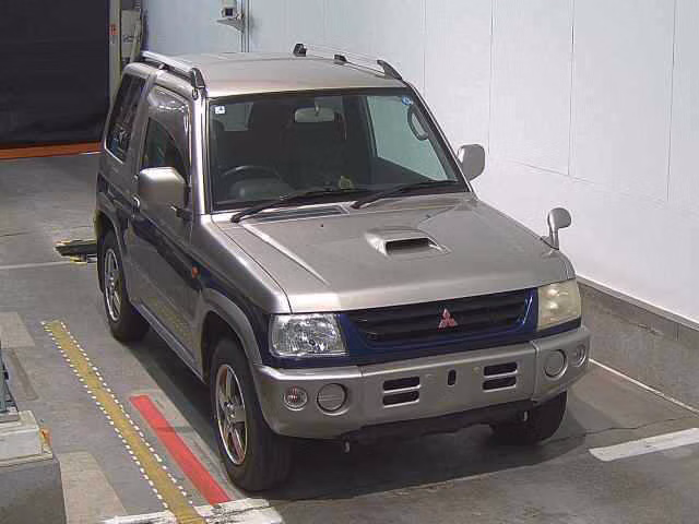 MITSUBISHI PAJERO MINI