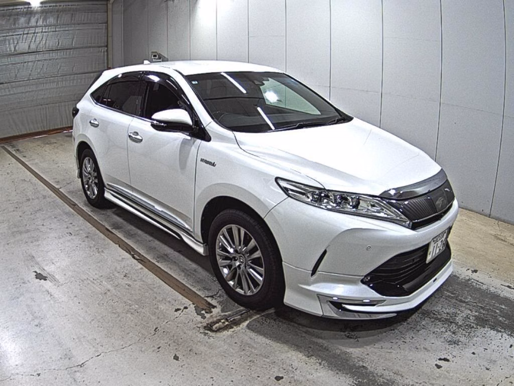 TOYOTA HARRIER