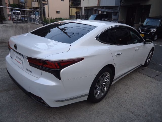 Lexus LS500