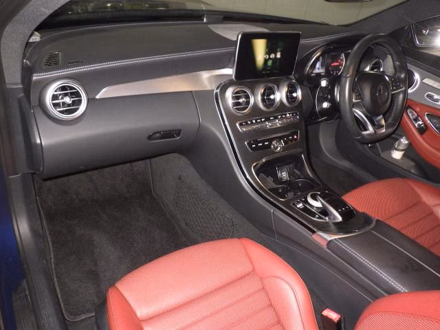 MERCEDES-BENZ C-CLASS