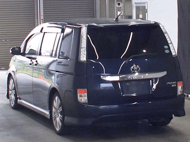 TOYOTA ISIS