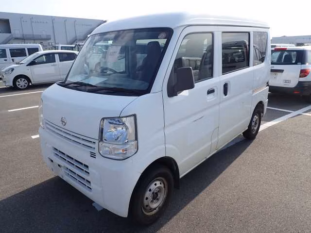 NISSAN NV100 CLIPPER