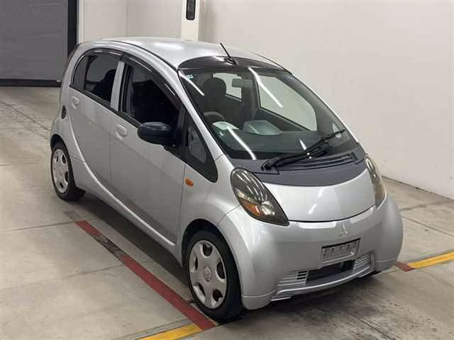 MITSUBISHI I