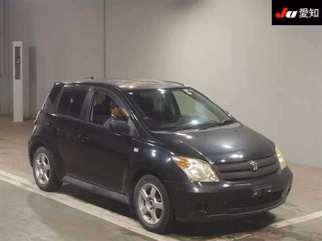 TOYOTA IST
