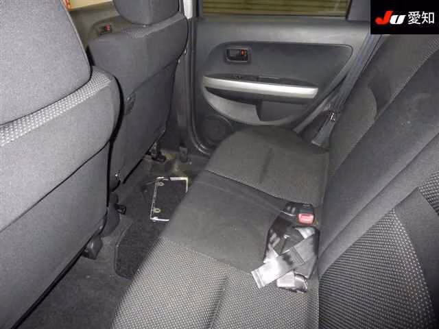 TOYOTA IST