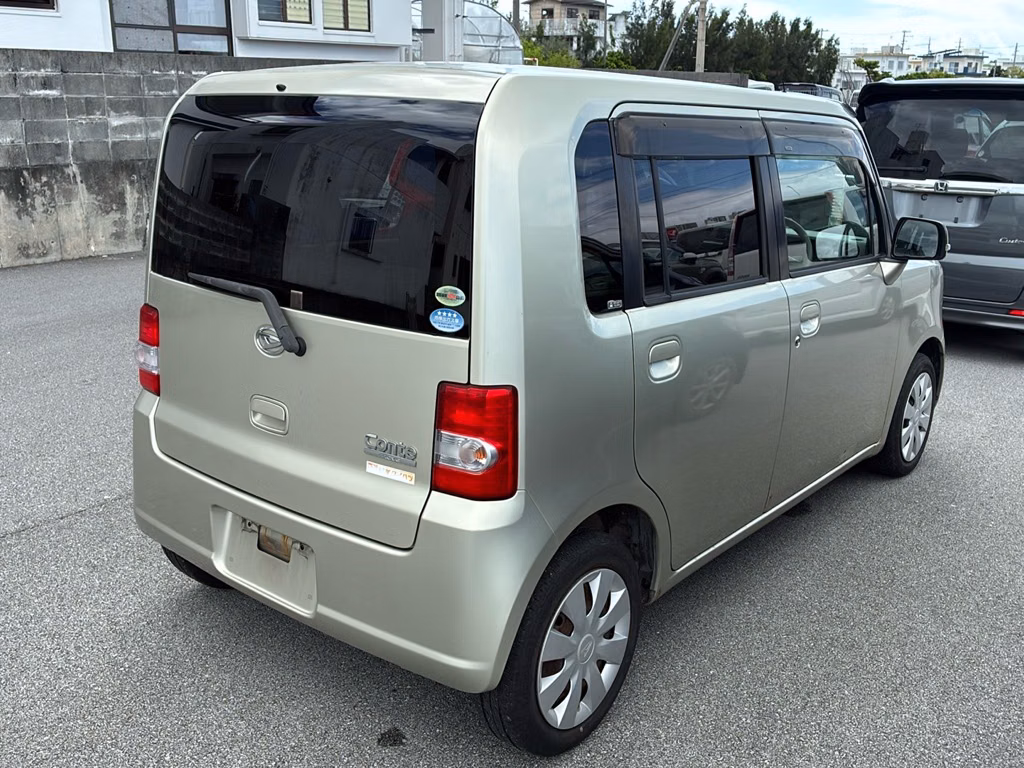 DAIHATSU MOVE CONTE