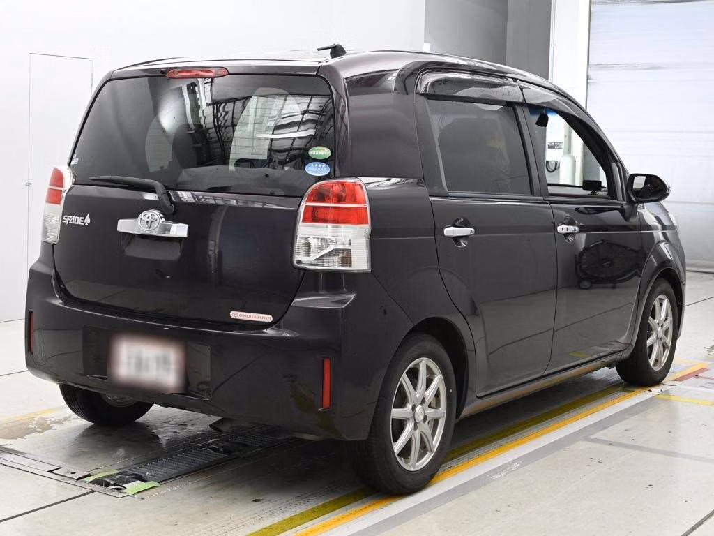 TOYOTA SPADE