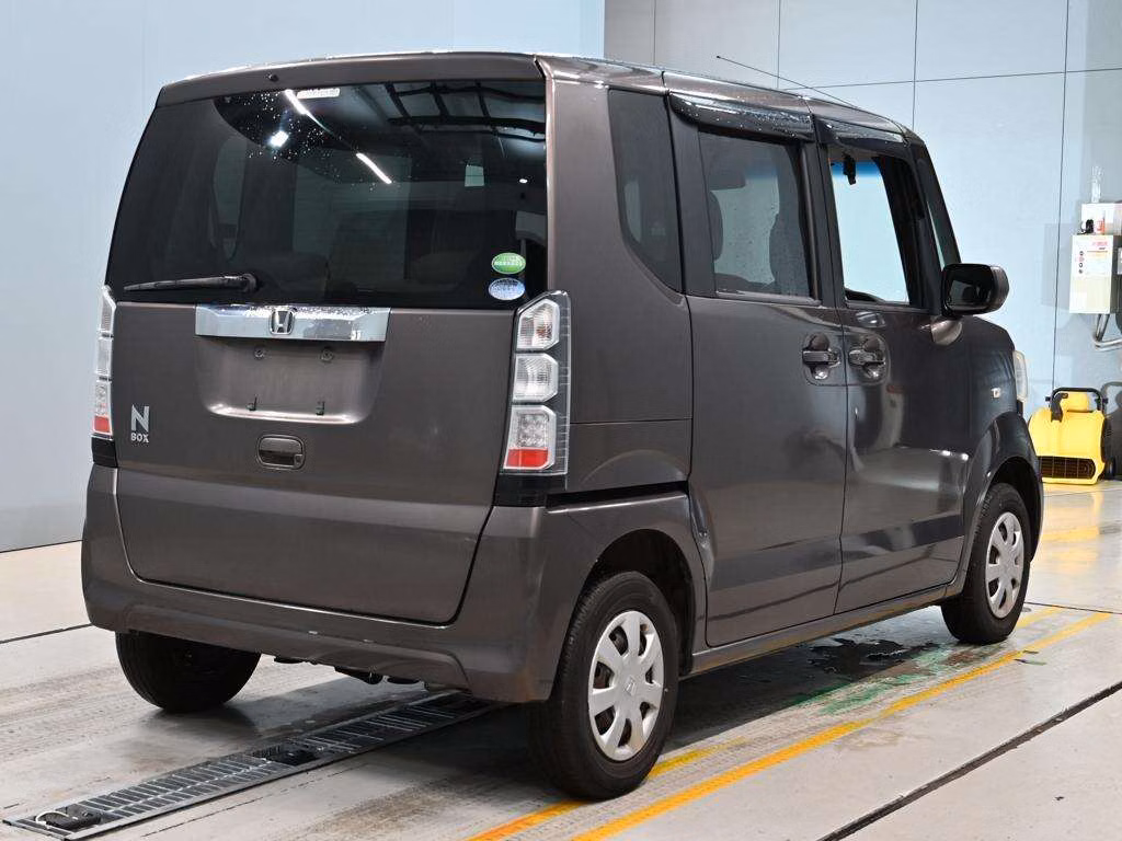 HONDA N-BOX