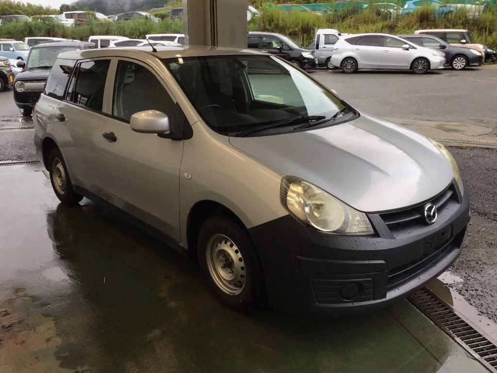 MAZDA FAMILIA