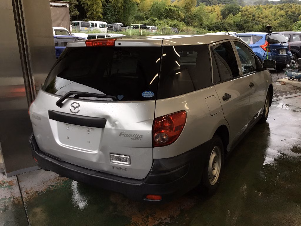 MAZDA FAMILIA