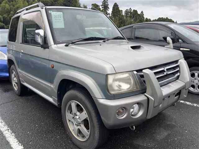 MITSUBISHI PAJERO MINI