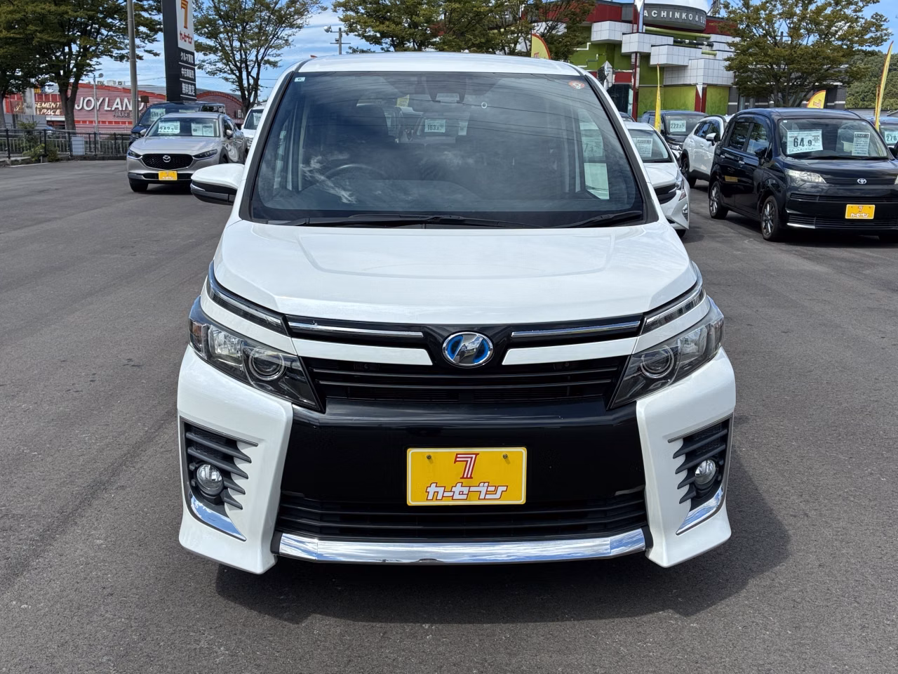 TOYOTA VOXY