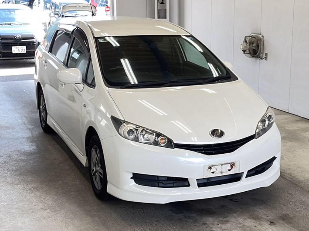 TOYOTA WISH