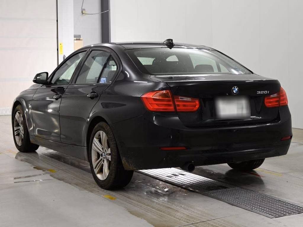 BMW 3-SERIES