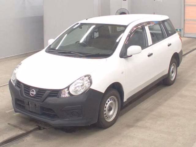Nissan AD