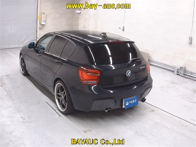 BMW 1-SERIES