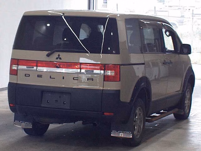 MITSUBISHI DELICA D:5