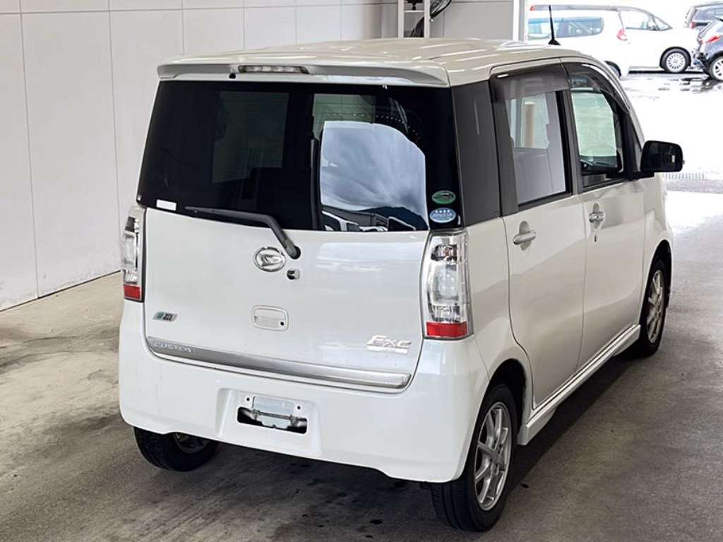 DAIHATSU TANTO EXE