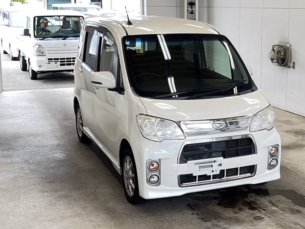 DAIHATSU TANTO EXE