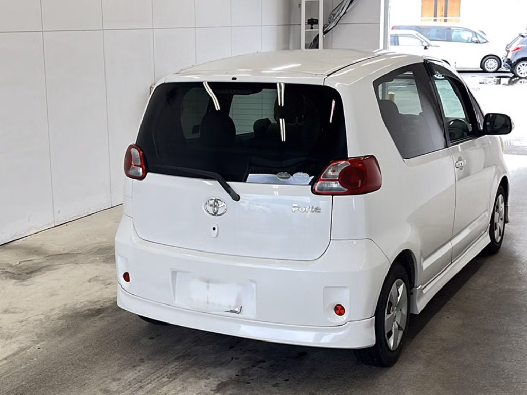 TOYOTA PORTE