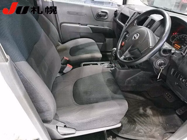 NISSAN AD