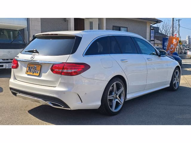 MERCEDES-BENZ C-CLASS