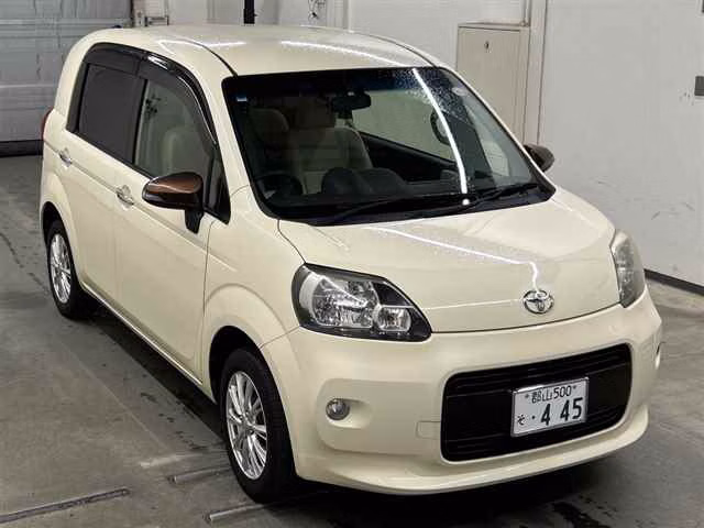 TOYOTA PORTE