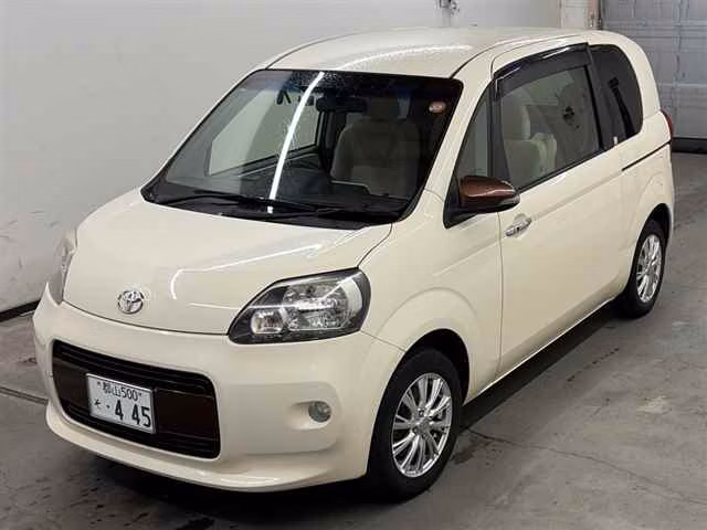TOYOTA PORTE