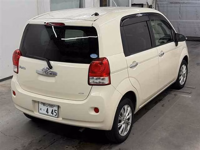 TOYOTA PORTE