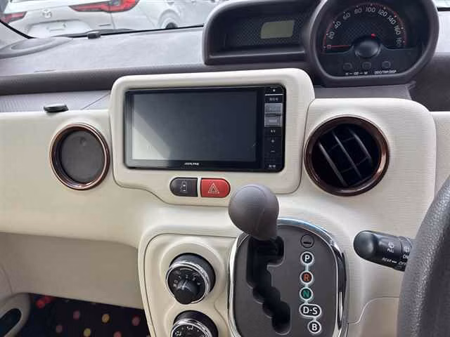 TOYOTA PORTE