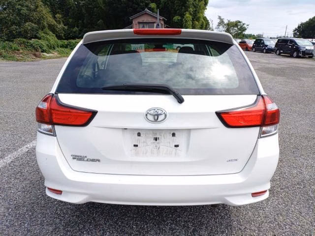 TOYOTA COROLLA FIELDER