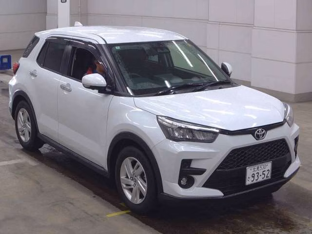 TOYOTA RAIZE