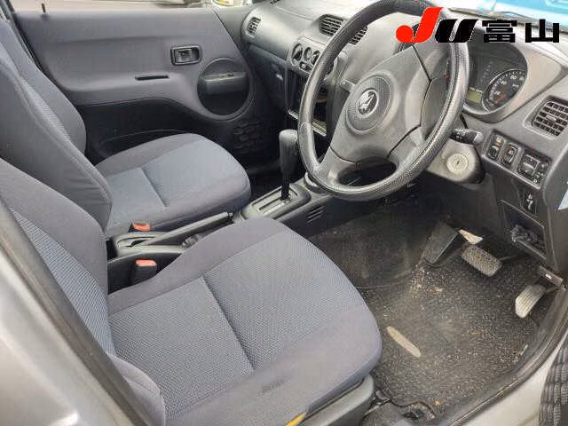DAIHATSU TERIOS KID