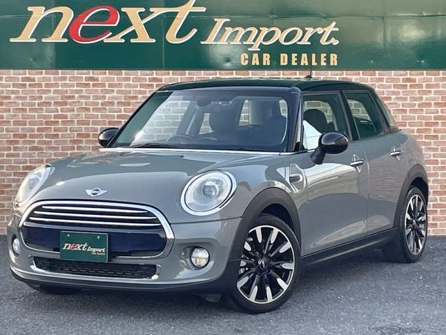 MINI HATCH