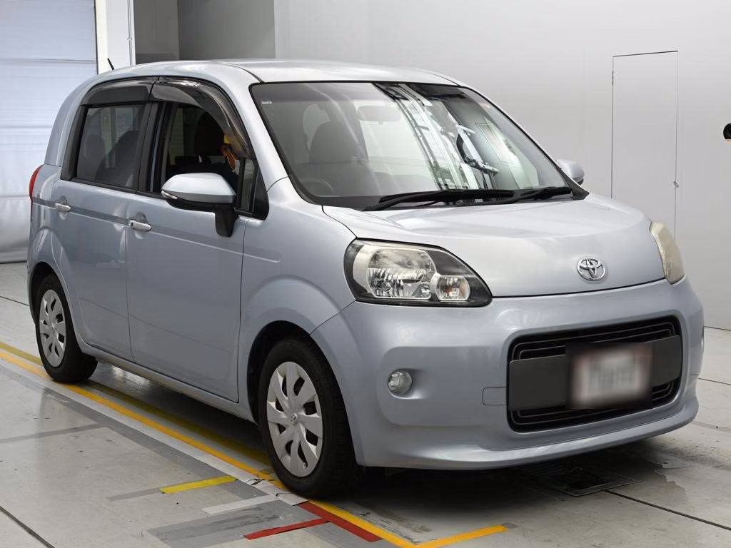TOYOTA PORTE