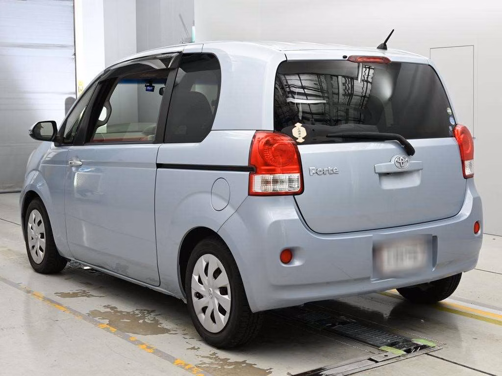 TOYOTA PORTE