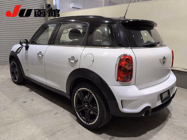 MINI CROSSOVER