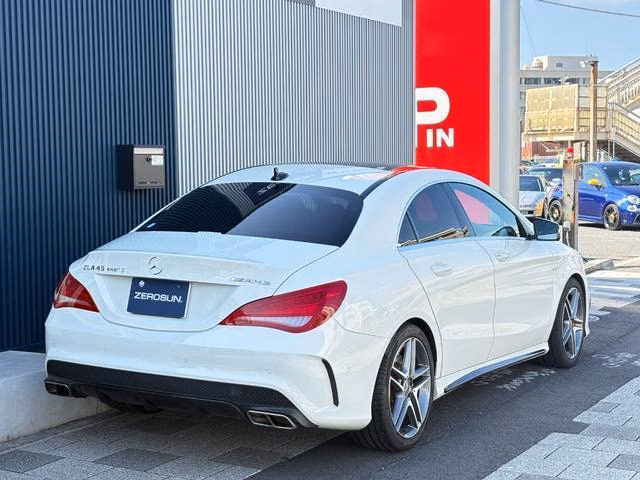 MERCEDES-BENZ CLA-CLASS