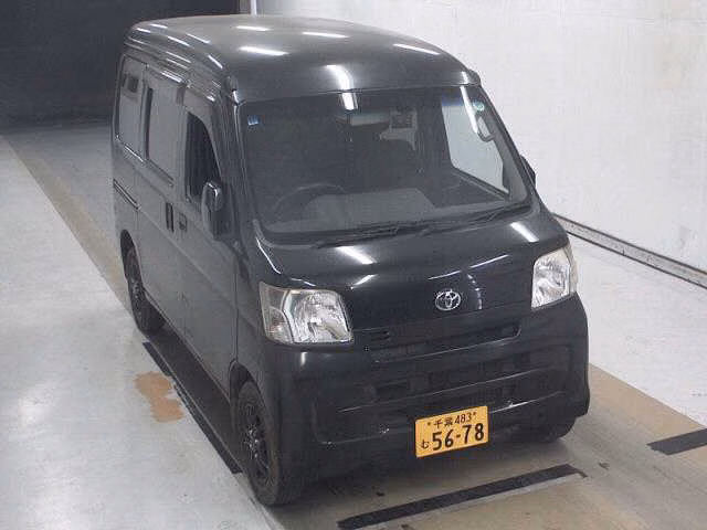 TOYOTA PIXIS VAN