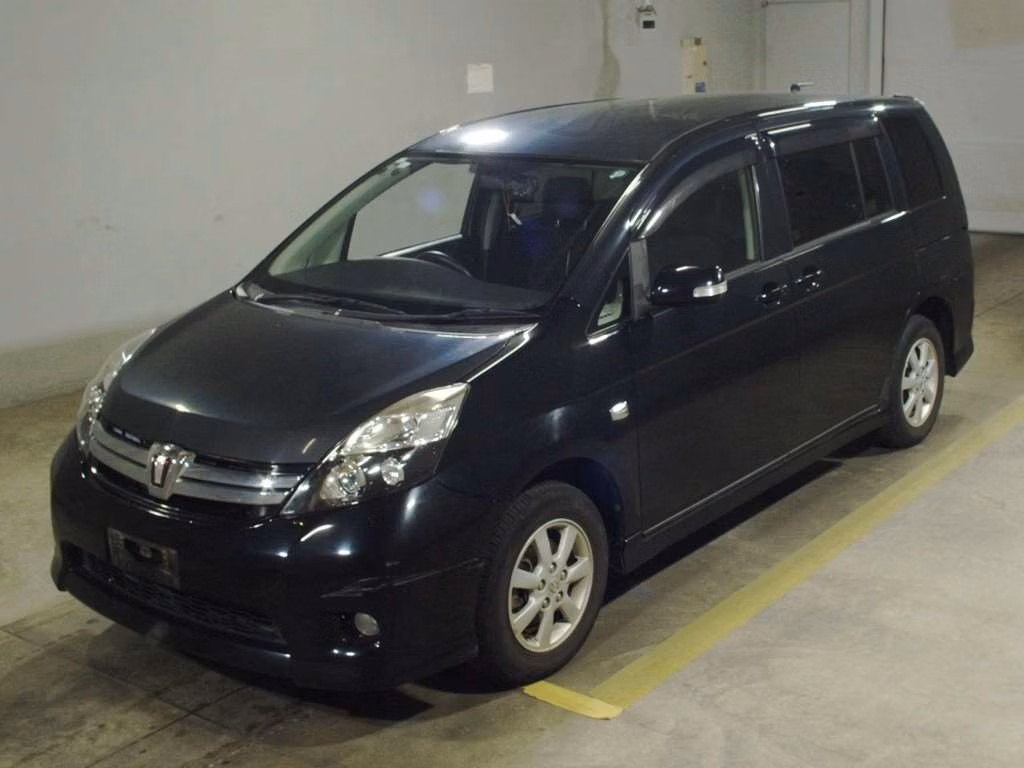 TOYOTA ISIS