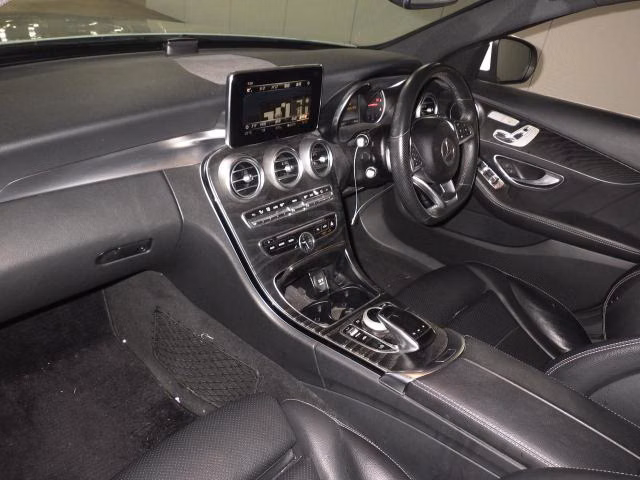 MERCEDES-BENZ C-CLASS